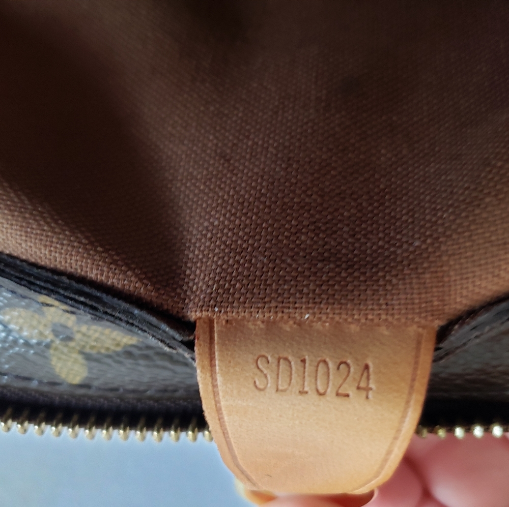Louis Vuitton Cabas Piano - Picture 9 of 16